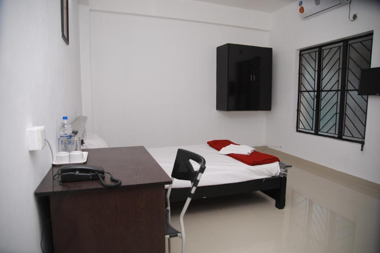 Hotel Meghna Residency Thiruvananthapuram Exterior foto