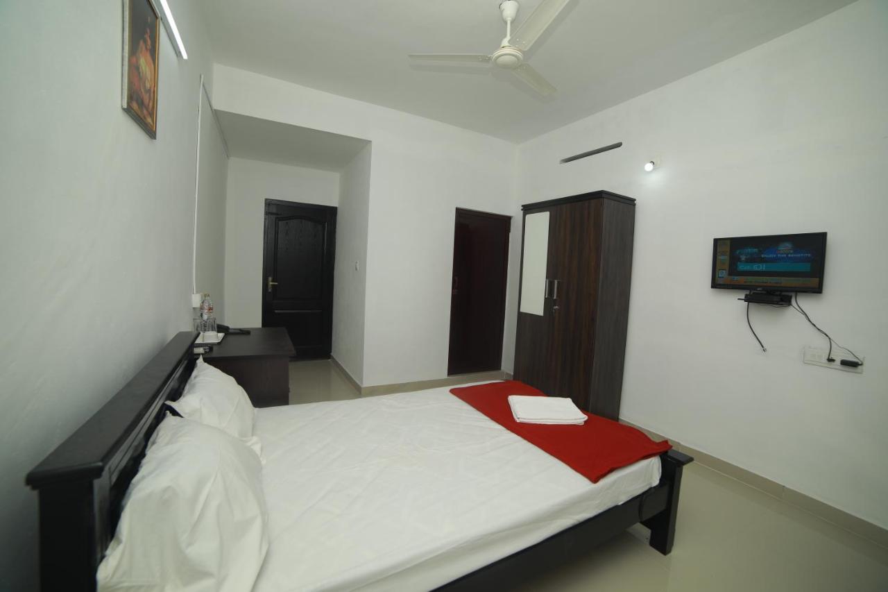 Hotel Meghna Residency Thiruvananthapuram Exterior foto