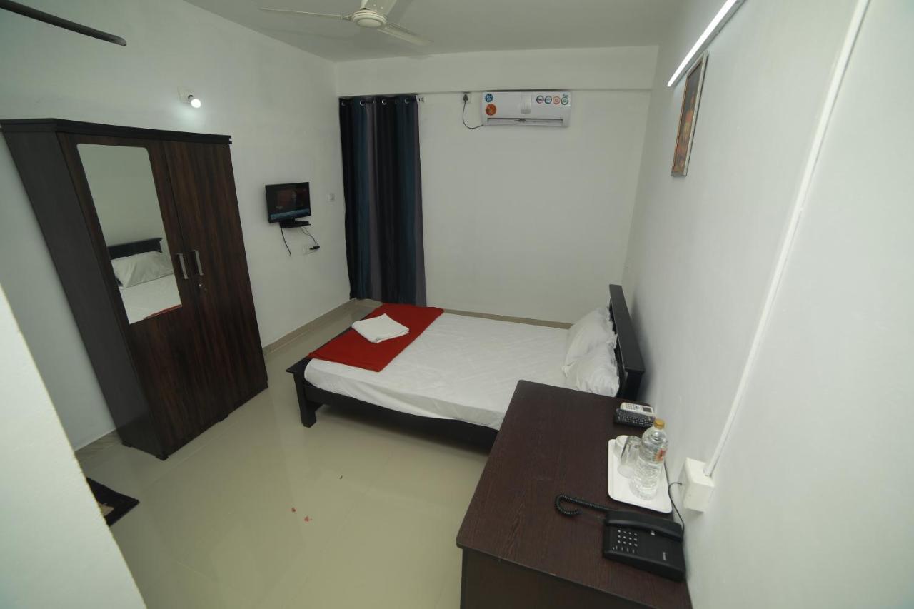 Hotel Meghna Residency Thiruvananthapuram Exterior foto